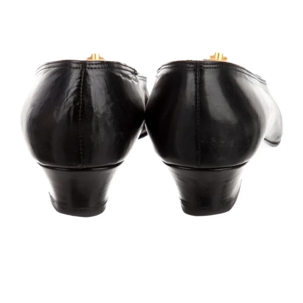 Celine 2019 Black Leather Pumps/Shoes w/Gold Logo Accent Size: 4.5 (IT 34.5)